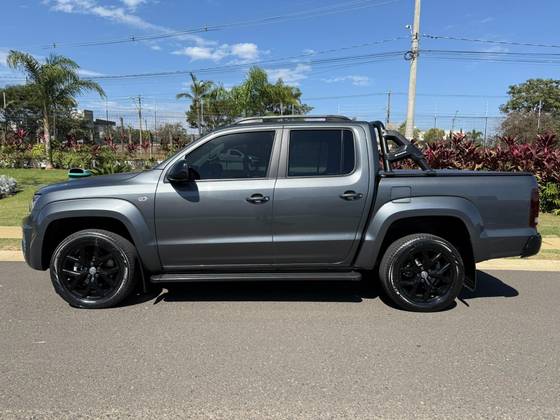 VOLKSWAGEN AMAROK 3.0 V6 TDI DIESEL HIGHLINE CD 4MOTION AUTOMÁTICO VOLKSWAGEN AMAROK 3.0 V6 TDI DIESEL HIGHLINE CD 4MOTION AUTOMÁTICO